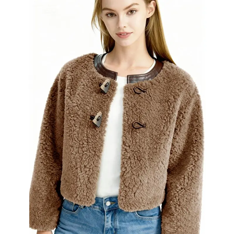Farbblock-Sherpa-Jacke mit Rundhalsausschnitt und Knebelknöpfen